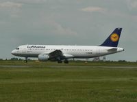 D-AIQB @ PRG - Airbus A320-200