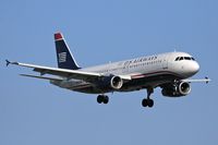 N622AW @ LAX - America West (US Airways) N622AW (FLT AWE708) from Phoenix Sky Harbor Int'l (KPHX) on final approach to RWY 24R. - by Dean Heald