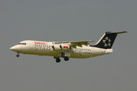 HB-IYV @ BRU - short before landing on RWY 25L