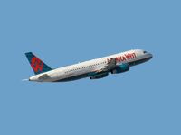 N624AW @ KLAS - America West Airlines / 1989 Airbus Industrie A320-231 / Taking of from RWY 25L.