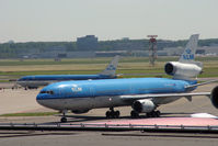PH-KCG @ AMS - KLM MD-11