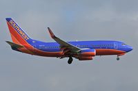 N217JC @ LAX - Southwest Airlines N217JC (FLT SWA2537) from Las Vegas McCarran Int'l (KLAS) on final approach to RWY 24R.