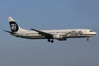 N319AS @ LAX - Alaska Airlines N319AS (FLT ASA289) from Los Cabos, Int'l (MMSD) on final approach to RWY 24R.