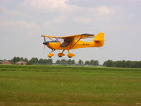 PH-3Y4 @ EHST - Landing at microlight airstrip Stadskanaal (Netherlands) - by G van Gils