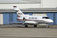 N832QS @ SMO - 2004 Raytheon Hawker 800XP N832QS taxiing to RWY 21 at Santa Monica Municipal Airport (KSMO) - Santa Monica, California.