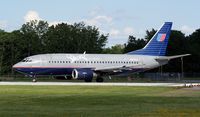 N928UA @ ROC - shuttle!