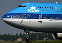 PH-BFW @ EHAM -  - by Jeroen Stroes
