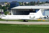 RA-42440 @ GVA - visitor