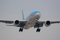 HL7530 @ LAX - Korean Air HL7530 (FLT KAL15) from Incheon Int'l (RKSI) - Seoul, Korea on final approach to RWY 24R.