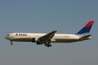 N180DN @ BRU - arrival of flight DL124