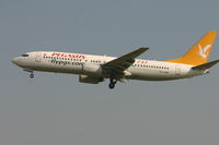 TC-APH @ BRU - short to land on rwy 25L