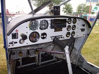 N6128Q @ KOSH - CH-701