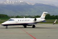 EC-ILK @ CGN - visitor - by Wolfgang Zilske
