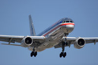N191AN @ LAX - American Airlines N191AN (FLT AAL161) from Miami Int'l (KMIA) on final approach to RWY 24R. - by Dean Heald