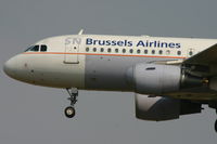 OO-SSK @ BRU - close-up while descending to rwy 02