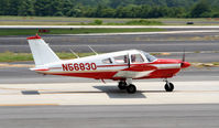 N56830 @ PDK - Taxing to Runway 2L - by Michael Martin