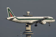 I-BIXZ @ MXP - Alitalia Airbus 321 - by Yakfreak - VAP