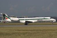 I-EXMC @ MXP - Alitalia Embraer 145 - by Yakfreak - VAP