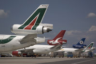 EI-UPE @ MXP - a good place for DC10/MD11 fans