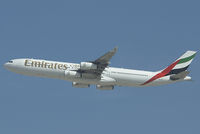 A6-ERP @ DXB - Emirates Airbus A340-300 taking off at Dubai