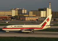 CS-TES @ LIS - TAP Air Portugal Boeing 737-200 landing at LIS - by Yakfreak - VAP