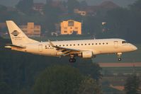 D-ALIE @ ZRH - Final RWY14.