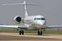 N616DC @ CMA - 2001 Bombardier BD-700-1A10 Global Express N616DC taxiing prior to departure on RWY 26.