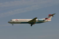 OE-LVA @ BRU - descending to rwy 25L