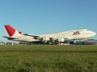 JA8073 @ LKPR - Boeing 747-446 - by Martin Myslivec