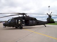 85-24435 @ KVOK - UH-60A  0-24435