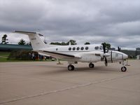 95-0097 @ KVOK - Beech C-12R