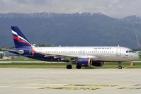VP-BWH @ GVA - visitor