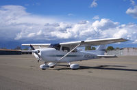 N9520D @ KVIS - Cessna 172R 1998 - by Steve Geiger