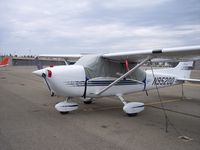 N9520D @ KVIS - Cessna 172R 1998 - by Steve Geiger