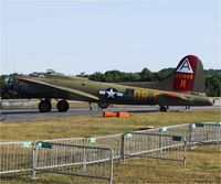 N93012 - Boeing B-17 Nine-O-Nine - by Richard Filteau