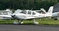 N443CD @ N07 - New Cirrus shows her plumage on the crowded ramp at Lincoln Park, NJ. - by Daniel L. Berek