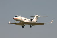 VP-BSH @ BRU - descending to rwy 25L