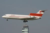 4L-TGG @ VIE - On short final RWY16. - by Andy Graf-VAP