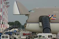 HL7436 @ BRU - fully loaded - by Daniel Vanderauwera