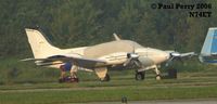 N74ET @ PVG - Baggage retrieval after getting the cover on