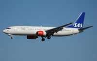 LN-RCX @ FRA - Boeing 737-883 - by Volker Hilpert