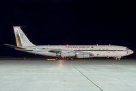 2401 @ VIE - Brazilian Air Force Boeing 707-300 - by Yakfreak - VAP