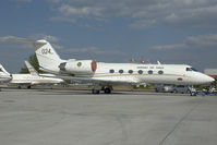 102004 @ VIE - Swedish Air Force Gulfstream 4 - by Yakfreak - VAP