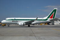 EI-DFH @ VIE - Alitalia Embraer 170 - by Yakfreak - VAP