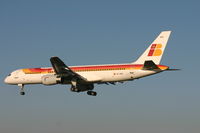 EC-HDS @ BRU - descending to rwy 25L - by Daniel Vanderauwera