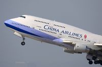 B-18206 @ LAX - Close-up of China Airlines B-18206 (FLT CAL5) departing RWY 25R enroute to Chiang Kai Shek Int'l (RCTP).