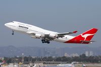 VH-OEI @ LAX - Qantas Airways VH-OEI (FLT QFA8) climbing out from RWY 25R enroute to Sydney Int'l (YSSY). - by Dean Heald