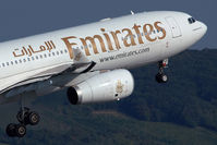 A6-EAB @ VIE - Emirates Airbus 330-200 - by Yakfreak - VAP
