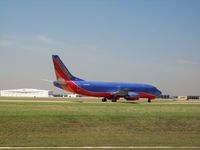 N300SW @ KHOU - Boeing 737-300 - by Mark Pasqualino