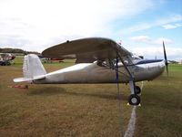 N76123 @ KFBL - Cessna 140